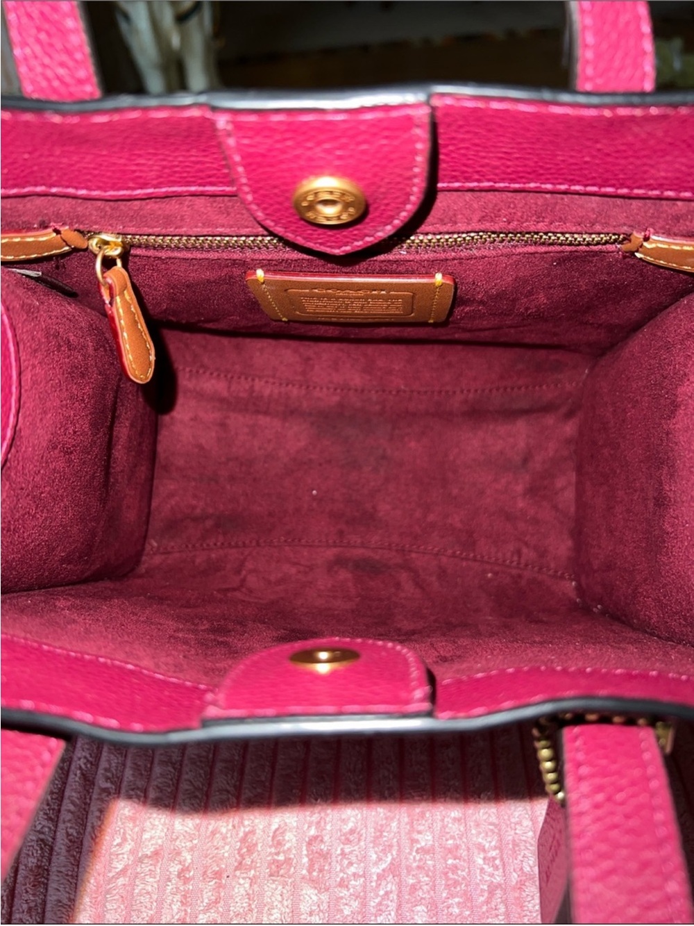 Coach Field tote 22 EUC. - Picture 14 of 14
